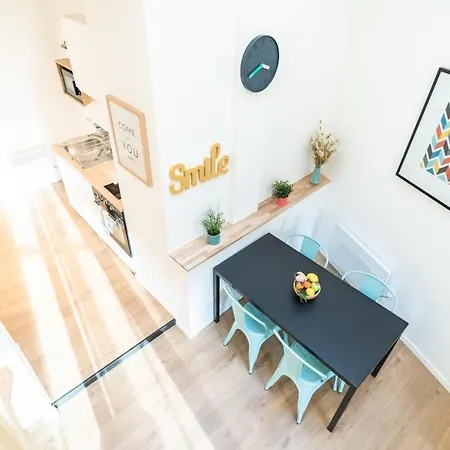 The Tanneurs - Charming 6-person - Steps From Valmy Metro Apartment Lyon
