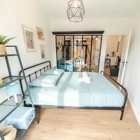 The Tanneurs - Charming 6-person - Steps From Valmy Metro 리옹